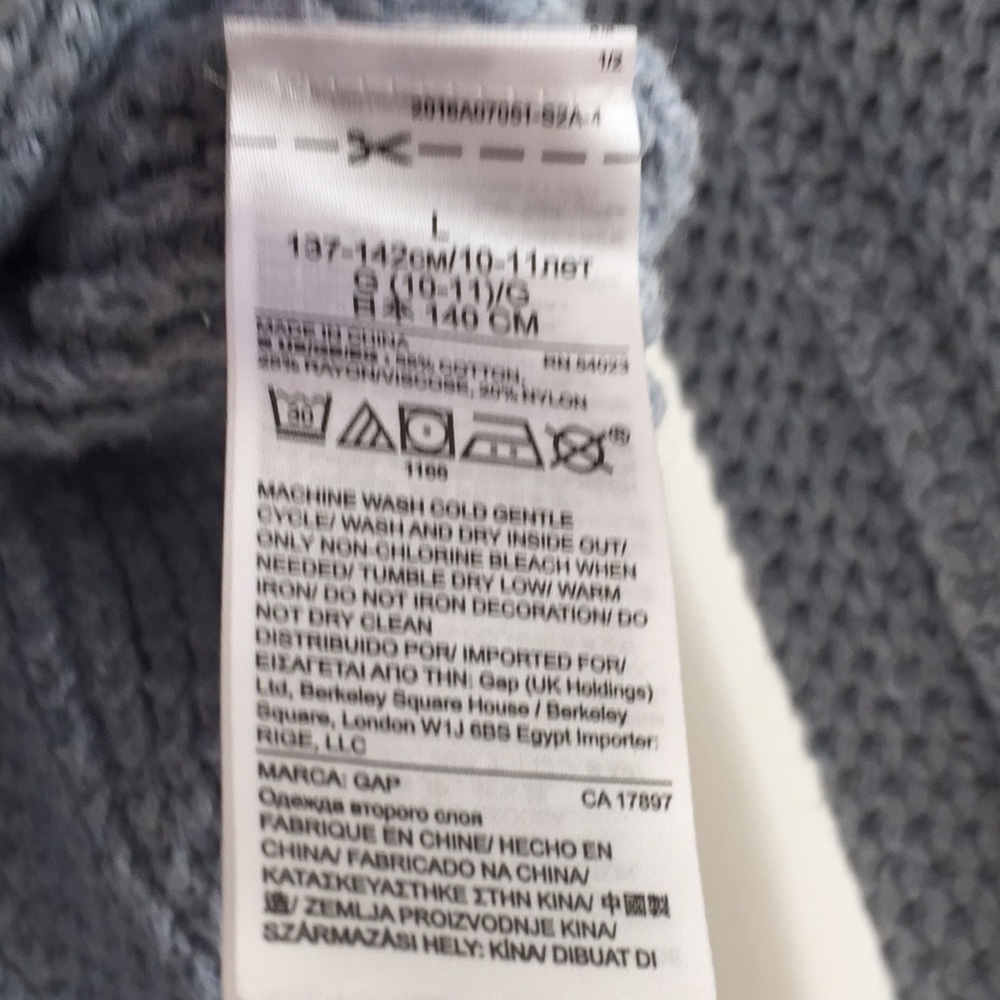 Gap girls sequined penguin sweater in size 10 - Picture 6 of 6